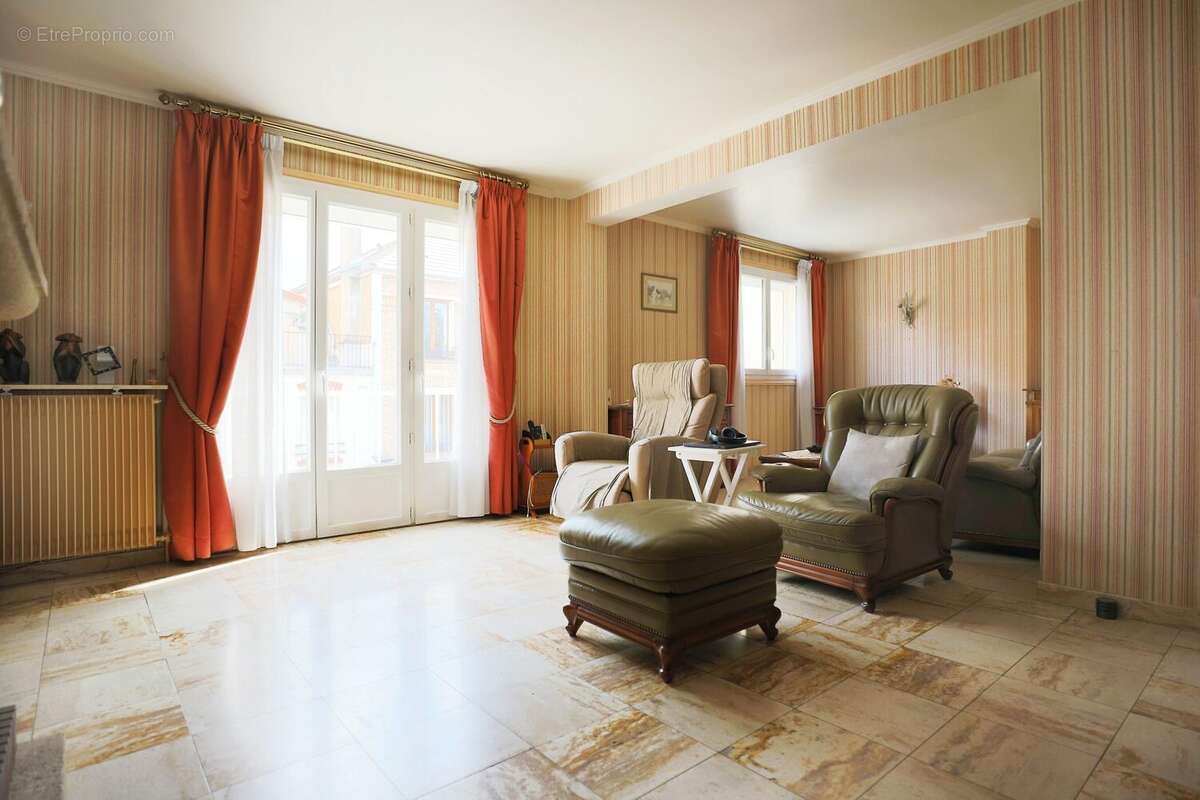 Maison 224 m² à Montreuil  - photo 3