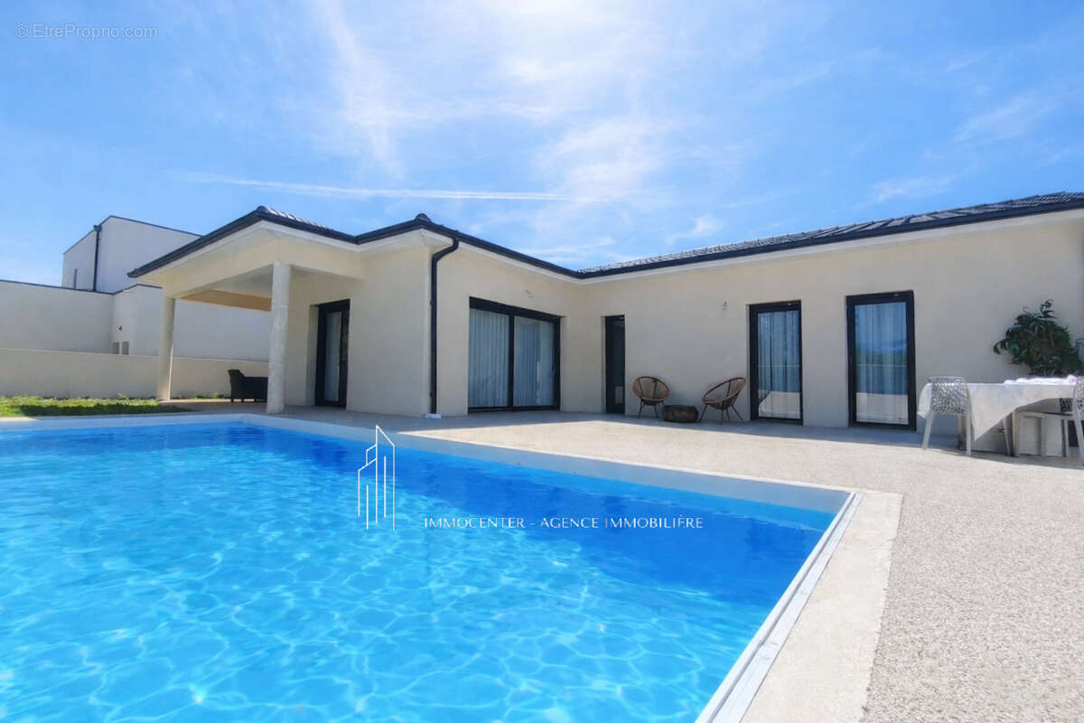 Maison à ROMANS-SUR-ISERE