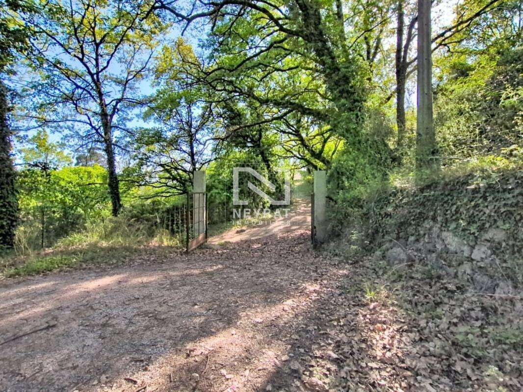 Terrain à TOURRETTES