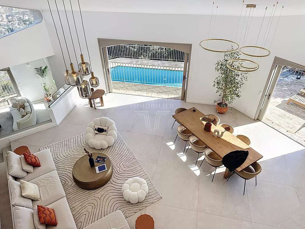 Maison à MANDELIEU-LA-NAPOULE