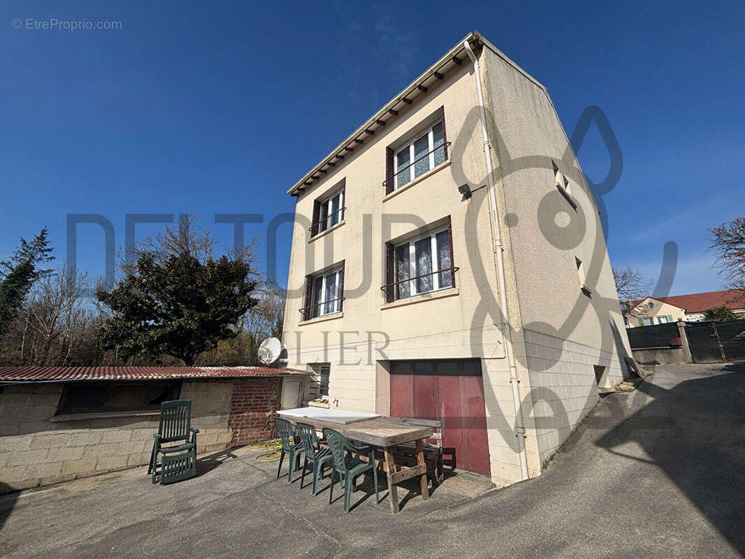 Maison à COULOMMIERS