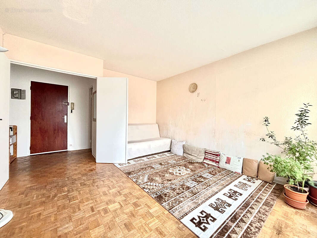 Appartement à PARIS-19E