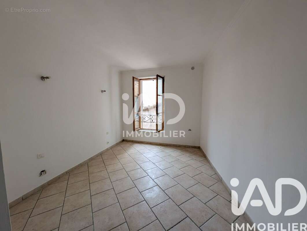 Photo 8 - Maison à ROQUEBRUNE-SUR-ARGENS