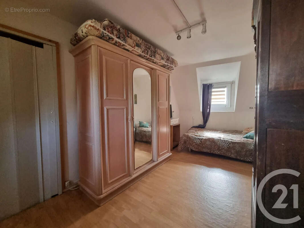 Maison à VARZY