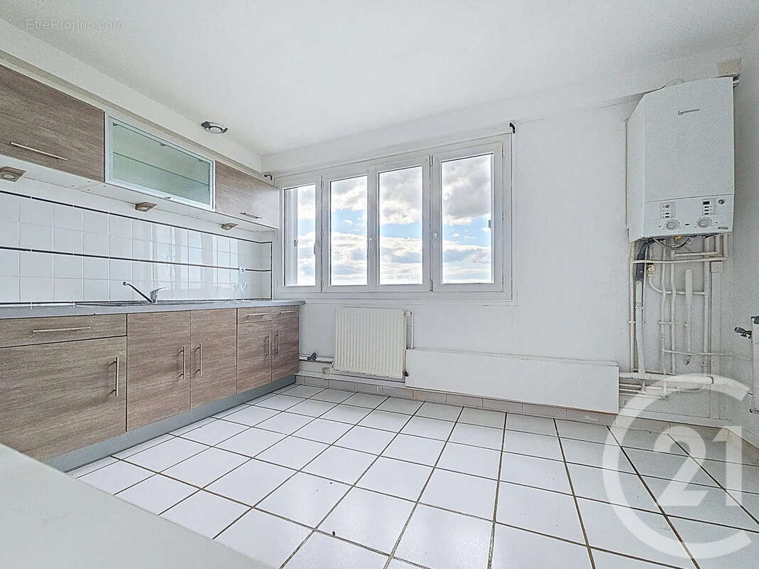 Appartement 79 m² à Provins  - photo 6