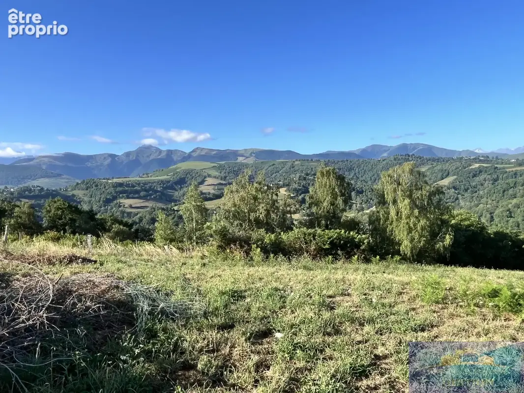 Terrain à ASTUGUE