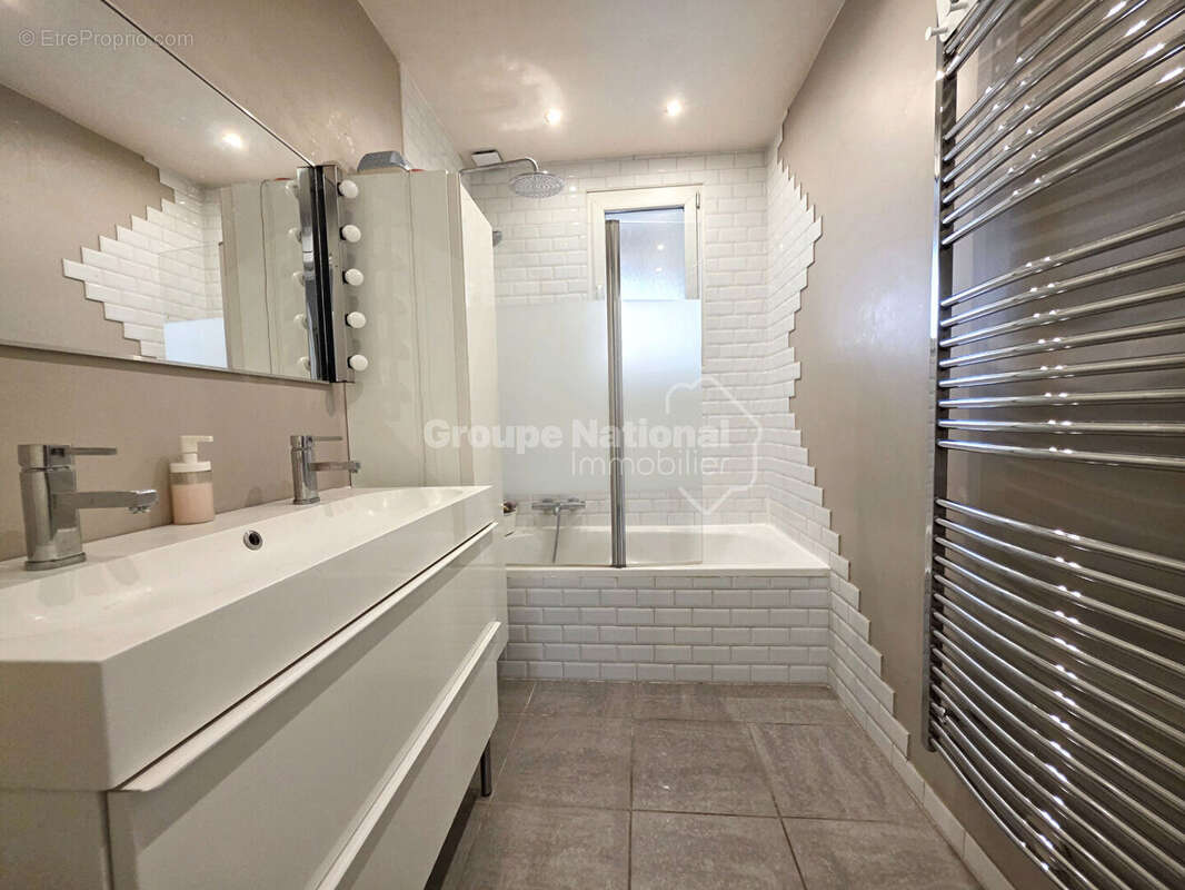 Maison 5 pièces, 137 m² Quartier prisé, proche du lac - photo 13