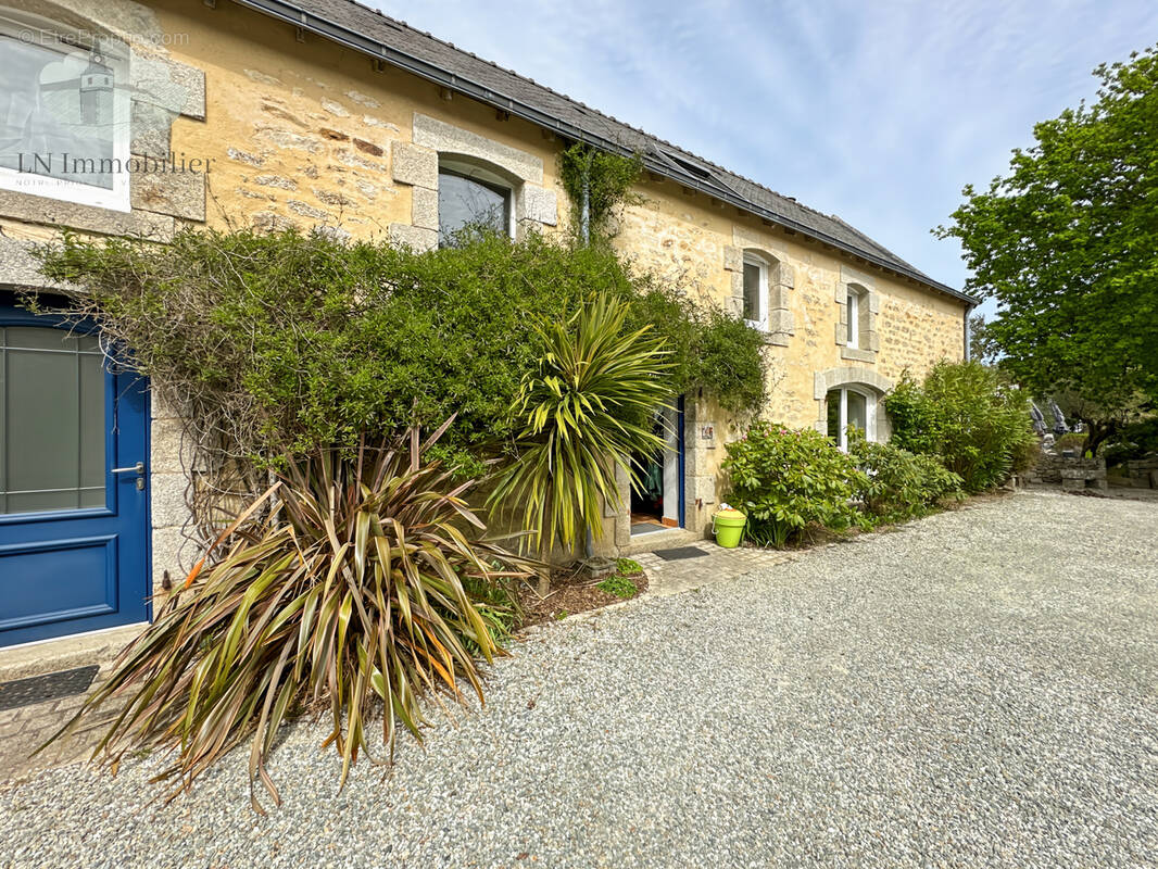 Maison à NEVEZ