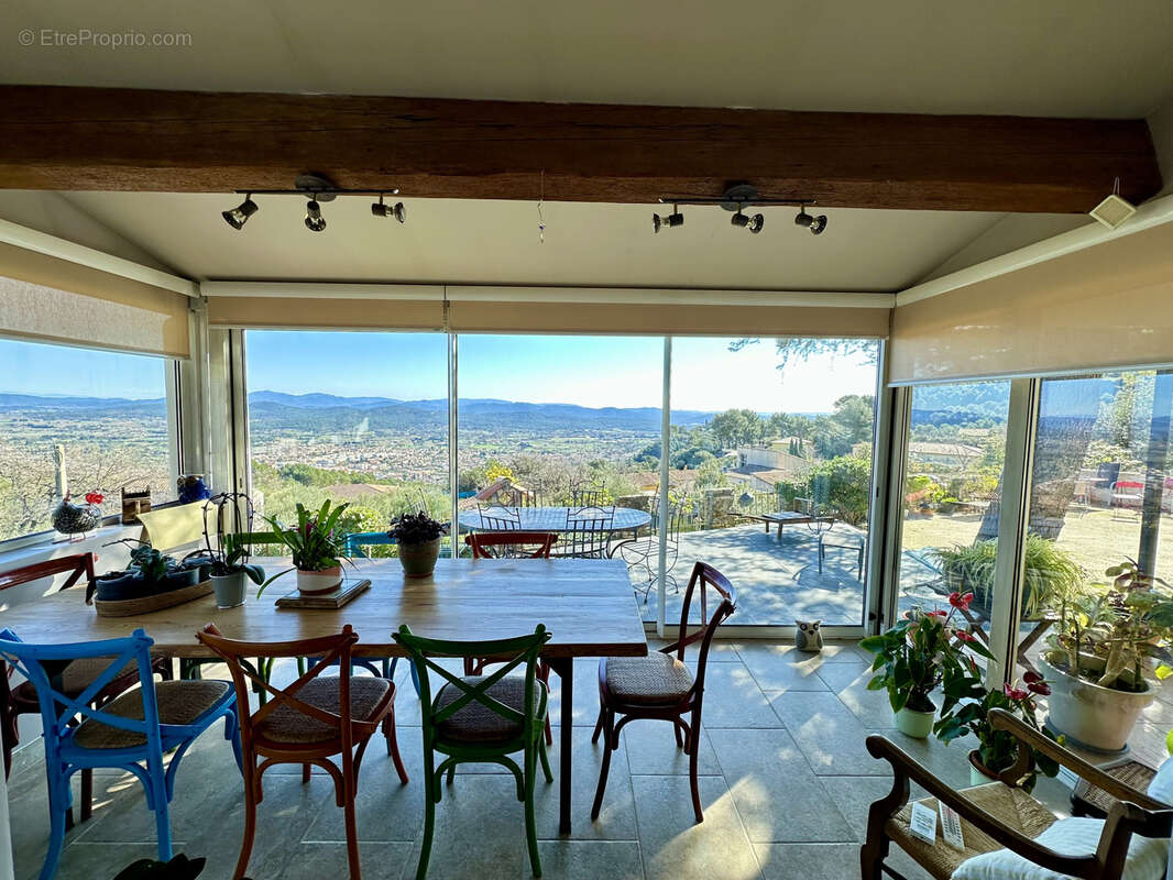 Maison à SOLLIES-VILLE