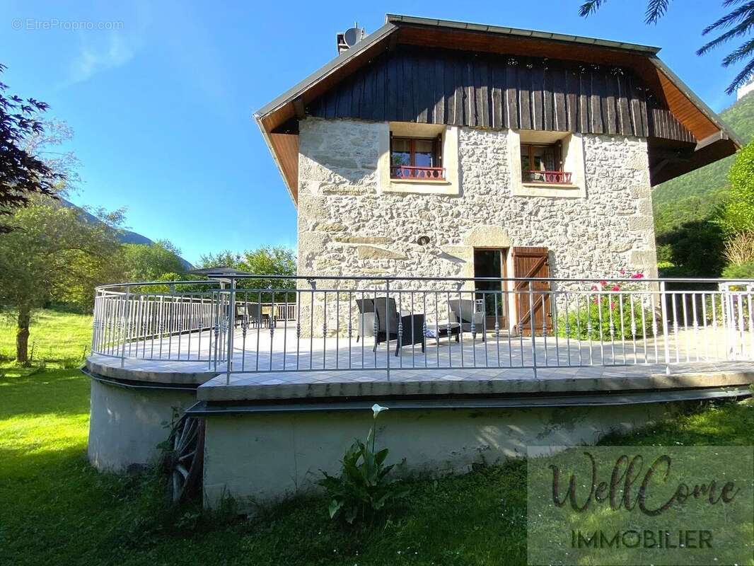 Maison à BARBERAZ