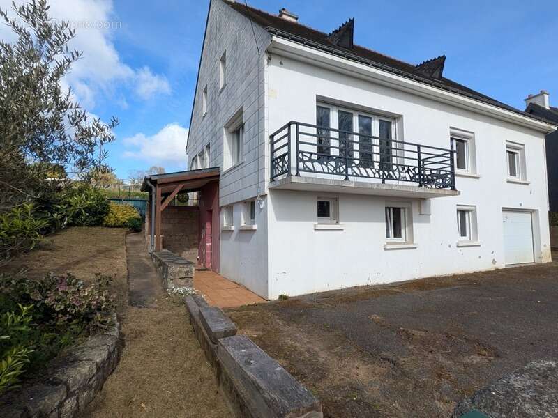 Maison à LOCMALO