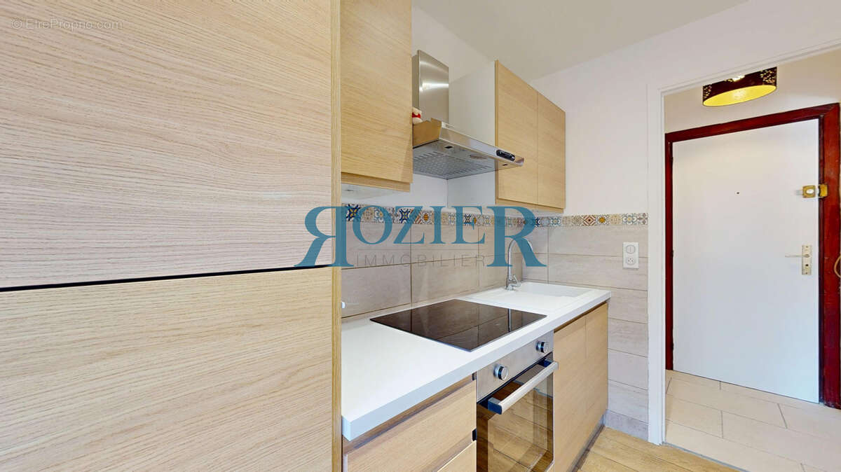 Appartement à VALLAURIS