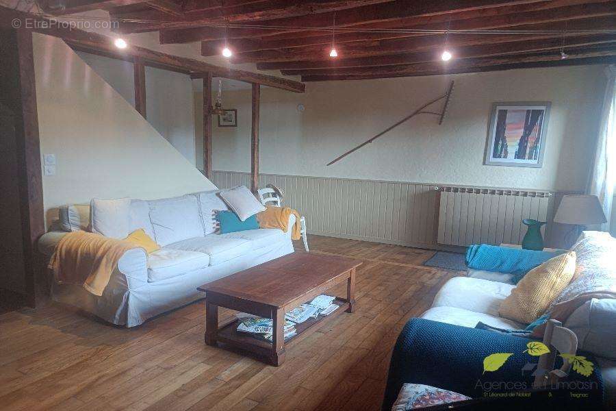 Maison à SAINT-AMAND-JARTOUDEIX