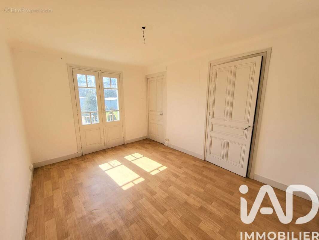 Photo 8 - Maison à SAINT-JUST-SAINT-RAMBERT