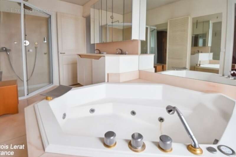 Appartement à LA MADELEINE