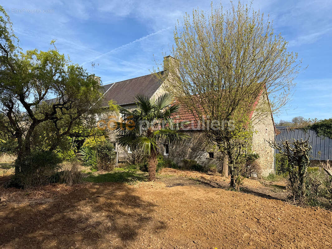 Maison à COUTANCES