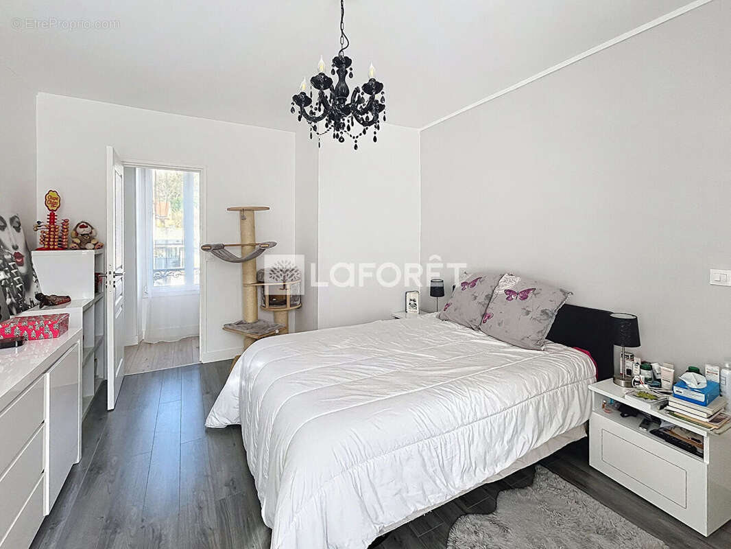 Maison à MORAINVILLIERS