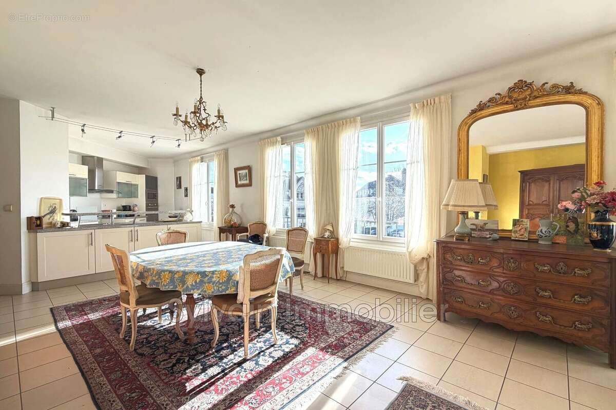 Appartement 142 m² à Beauvais  - photo 3
