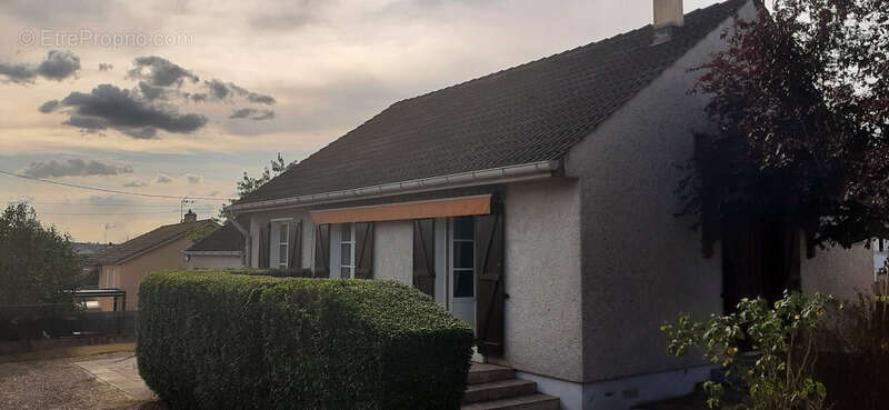 Maison à GUEUGNON