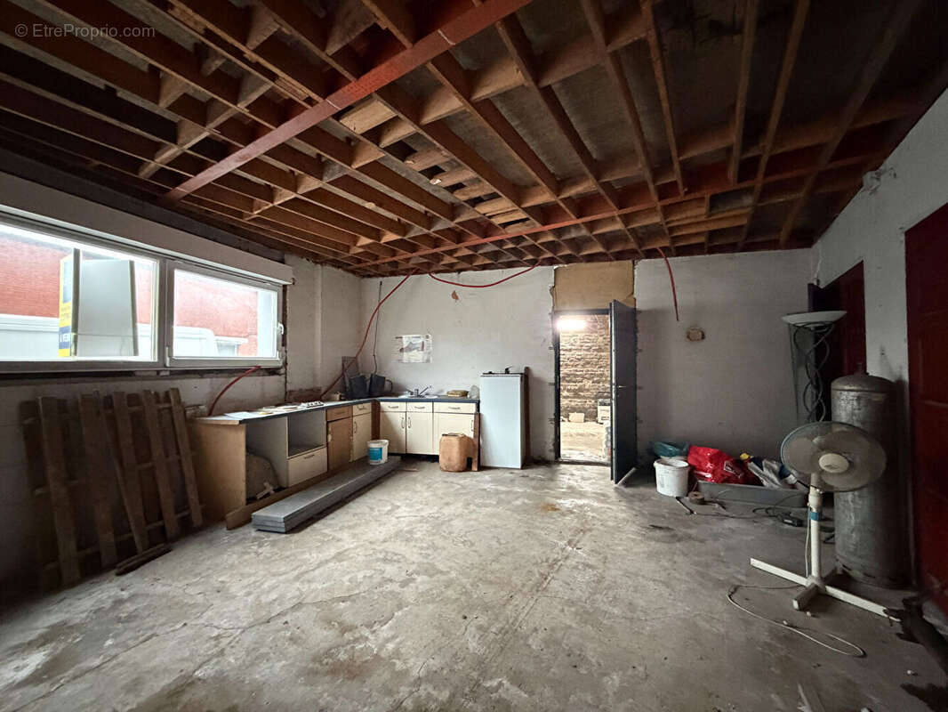 Commerce à LALLAING