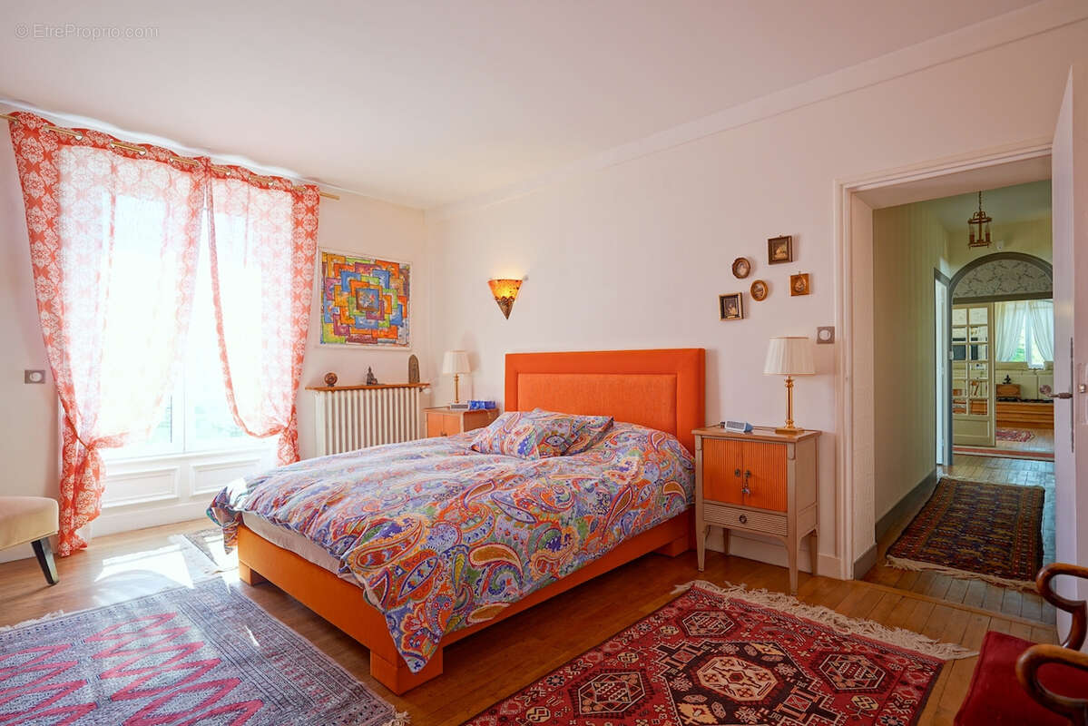 Maison à LA CHAPELLE-SAINT-LAURENT