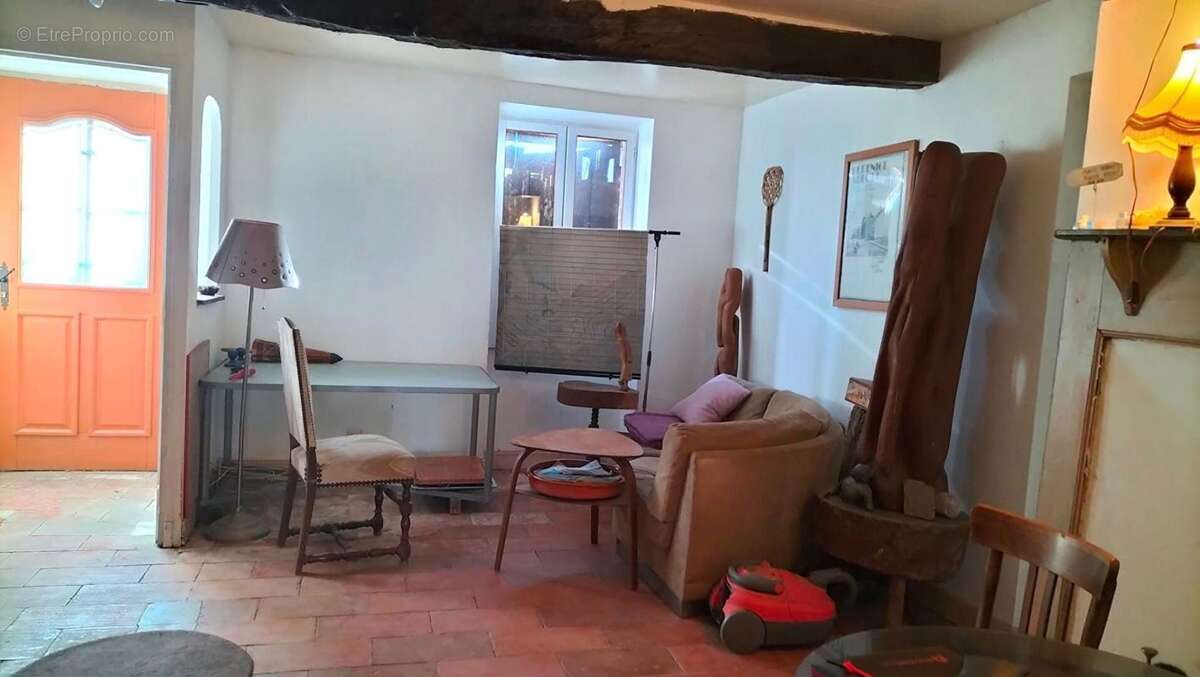 Maison à PUYCASQUIER