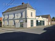 Façade - Appartement à FEUQUIERES