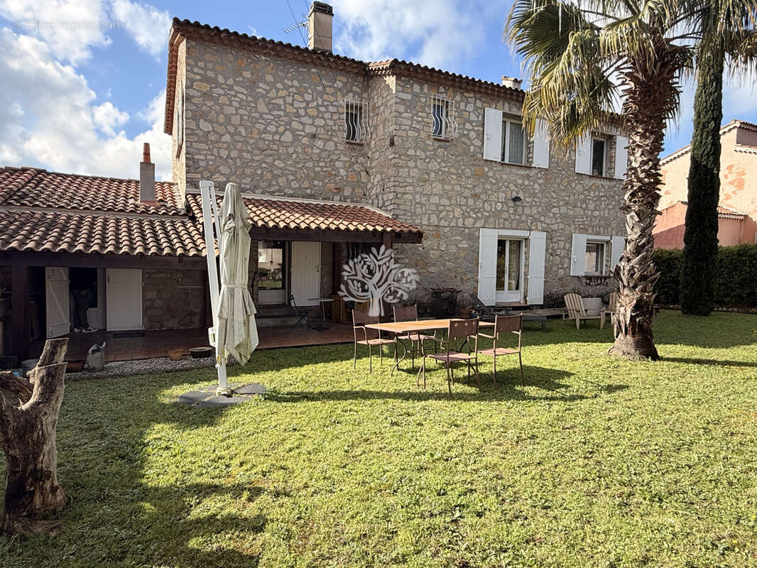 Maison à SANARY-SUR-MER