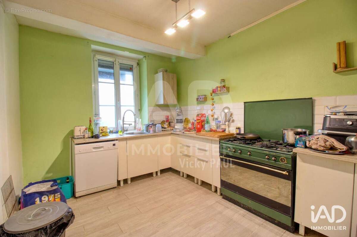 Photo 3 - Commerce à NEUVILLE-AUX-BOIS