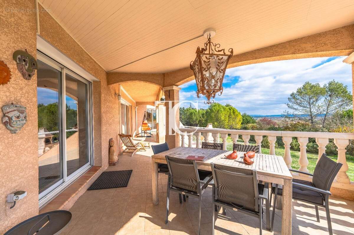 Maison à SAINT-JULIEN-DE-CASSAGNAS