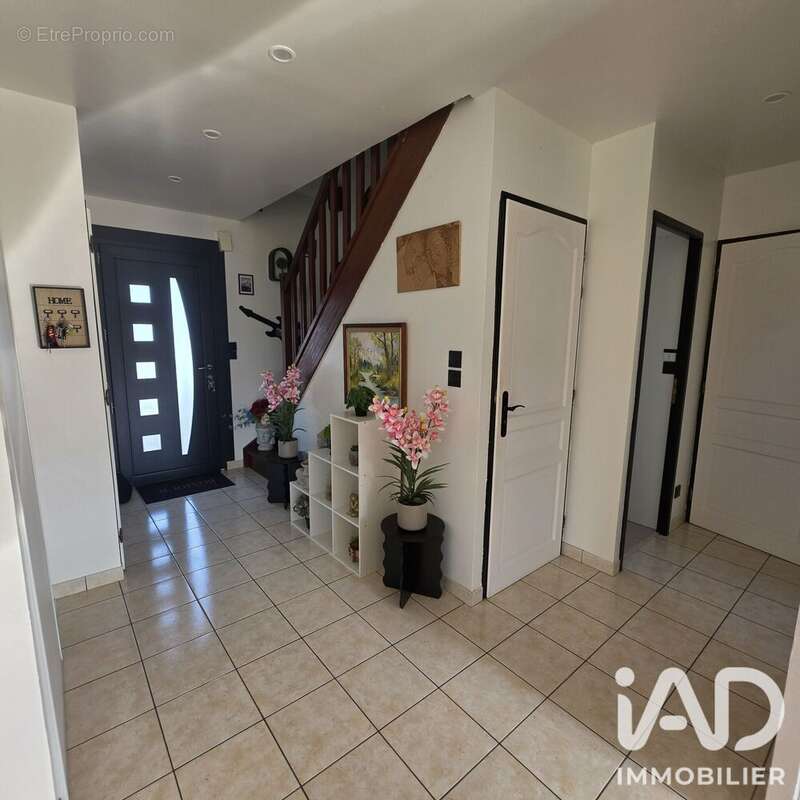 Maison 103 m² à Le Mesnil-Reaume  - photo 8