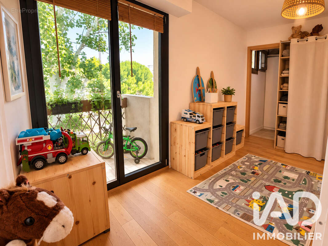 Appartement 105 m² à Marseille-12e  - photo 6
