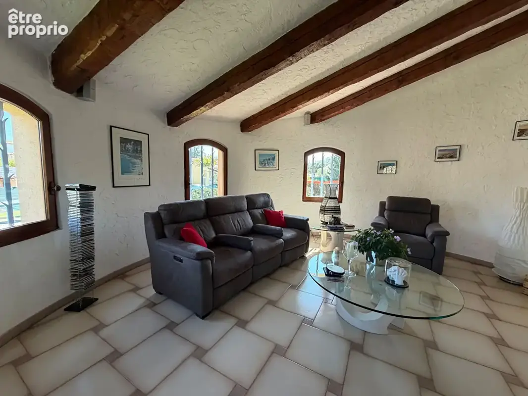 LA GAUDE - Maison  4 pièce(s) 154 m2 avec Piscine - photo 10