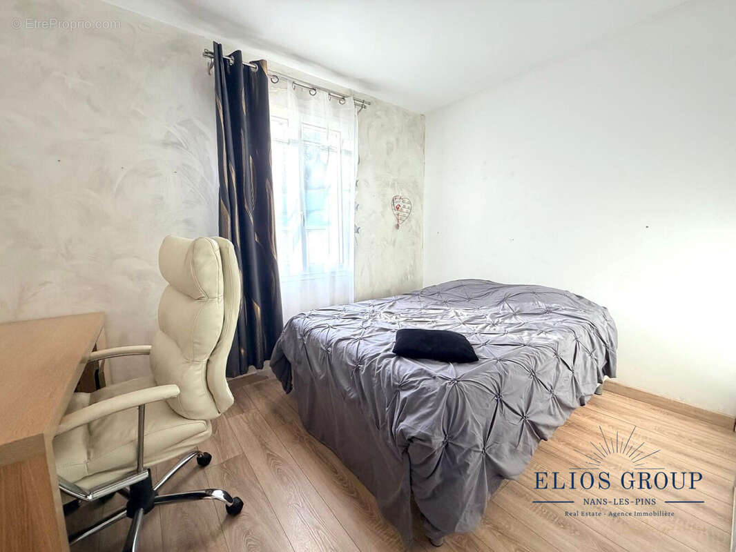 Maison à NANS-LES-PINS