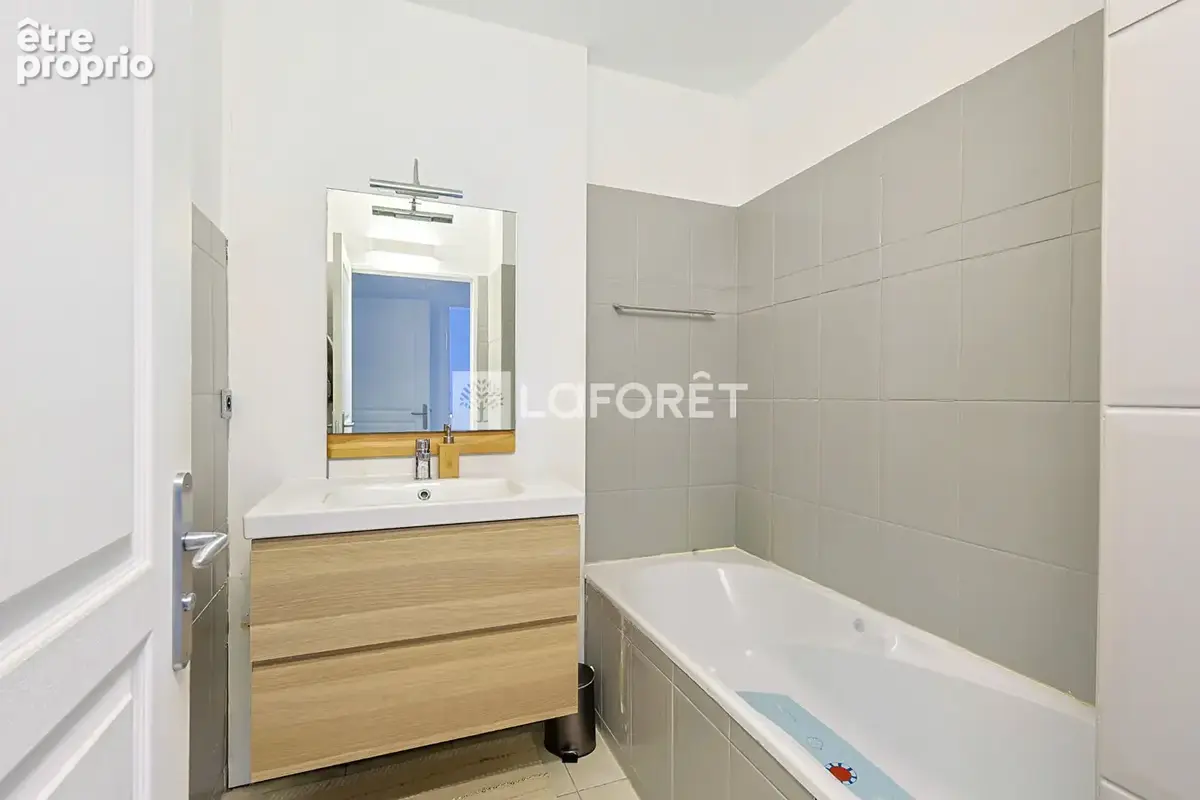 Appartement Marseille 4 pièce(s) 92 m2 - photo 9