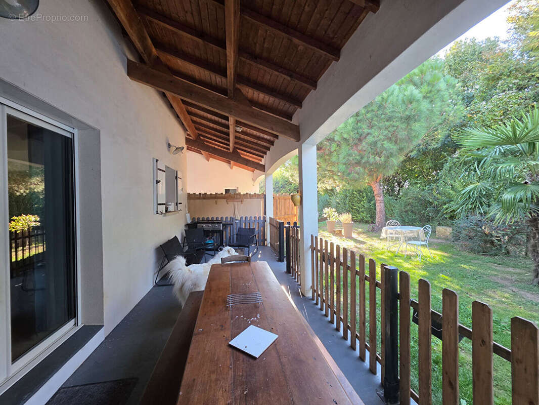 Maison à TONNAY-CHARENTE