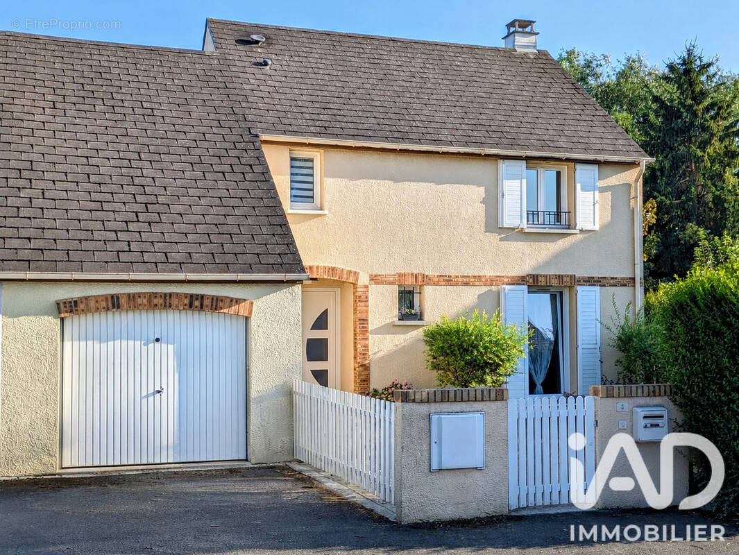 Photo 1 - Maison à GIVET