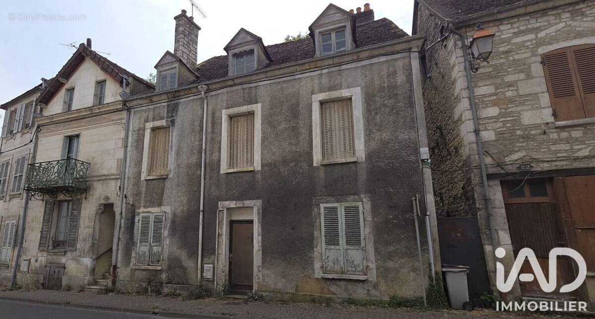 Maison 114 m² à Tonnerre  - photo 1