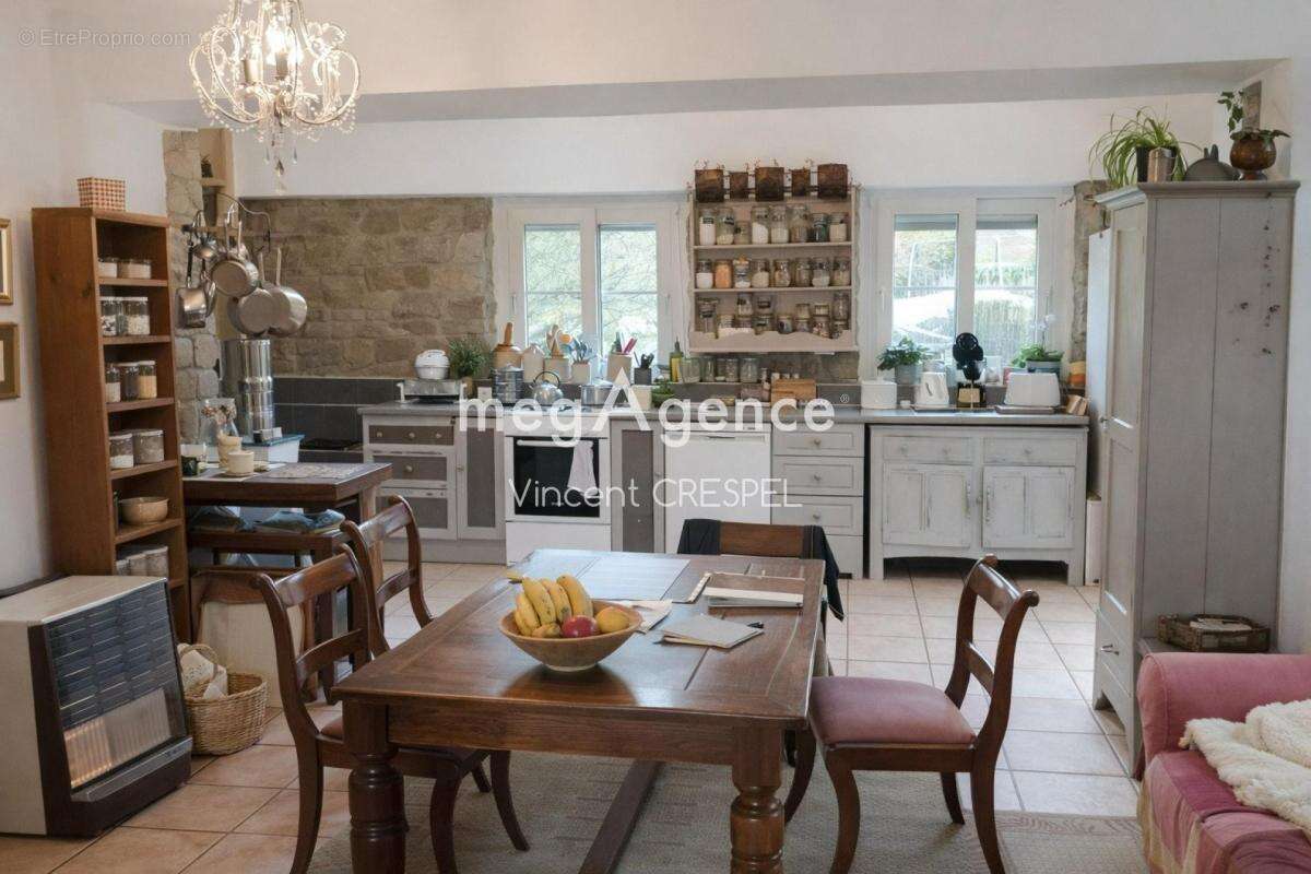 Propriété de caractère avec étang, gîte et terrain 2,7 ha - photo 6