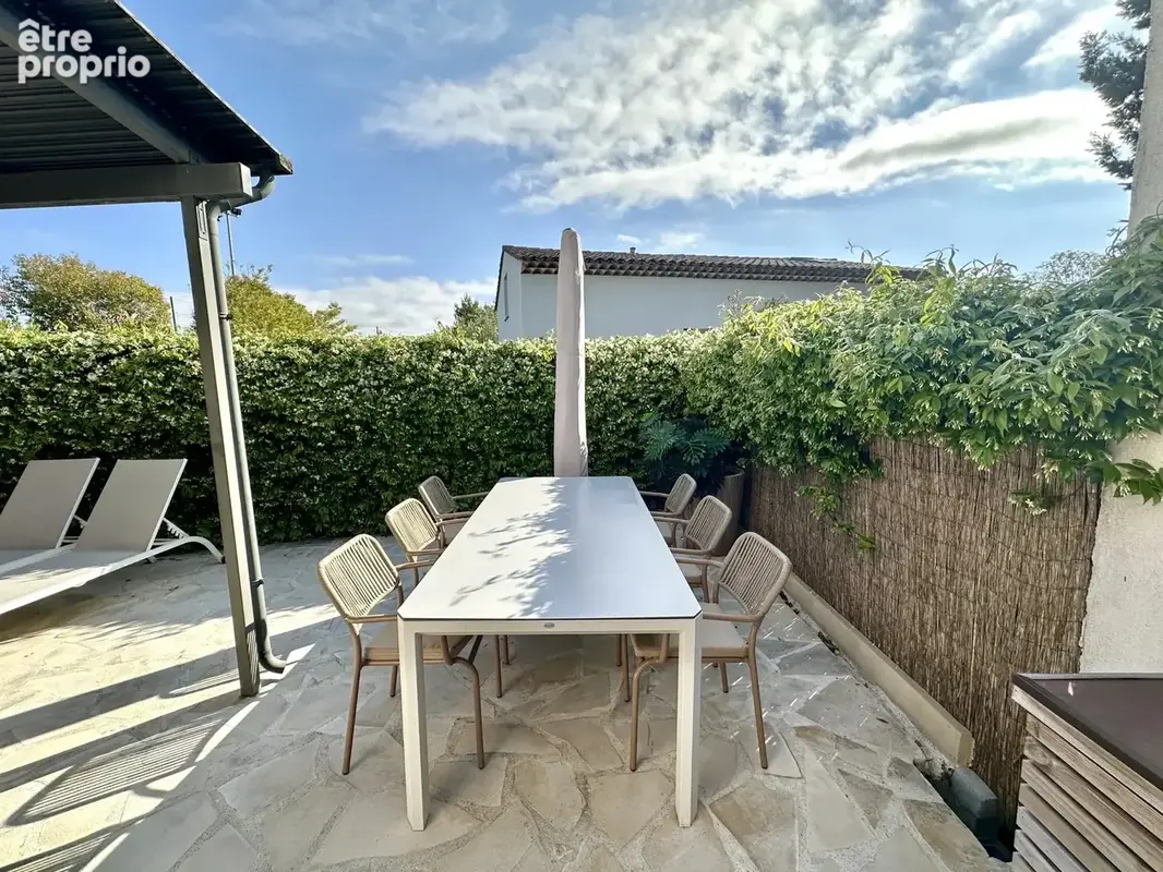 Maisonnette Réaux – Un écrin de raffinement au cœur de Golfe-Juan - photo 2