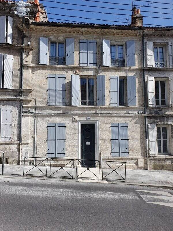 Maison à COGNAC