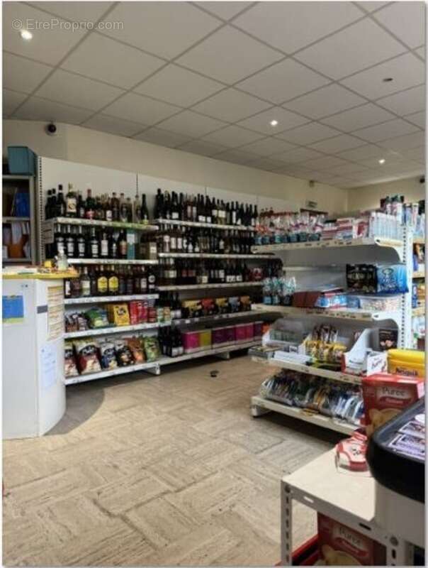 Commerce à CARHAIX-PLOUGUER