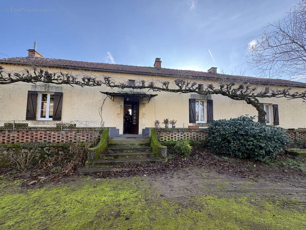 Maison à GRIVES