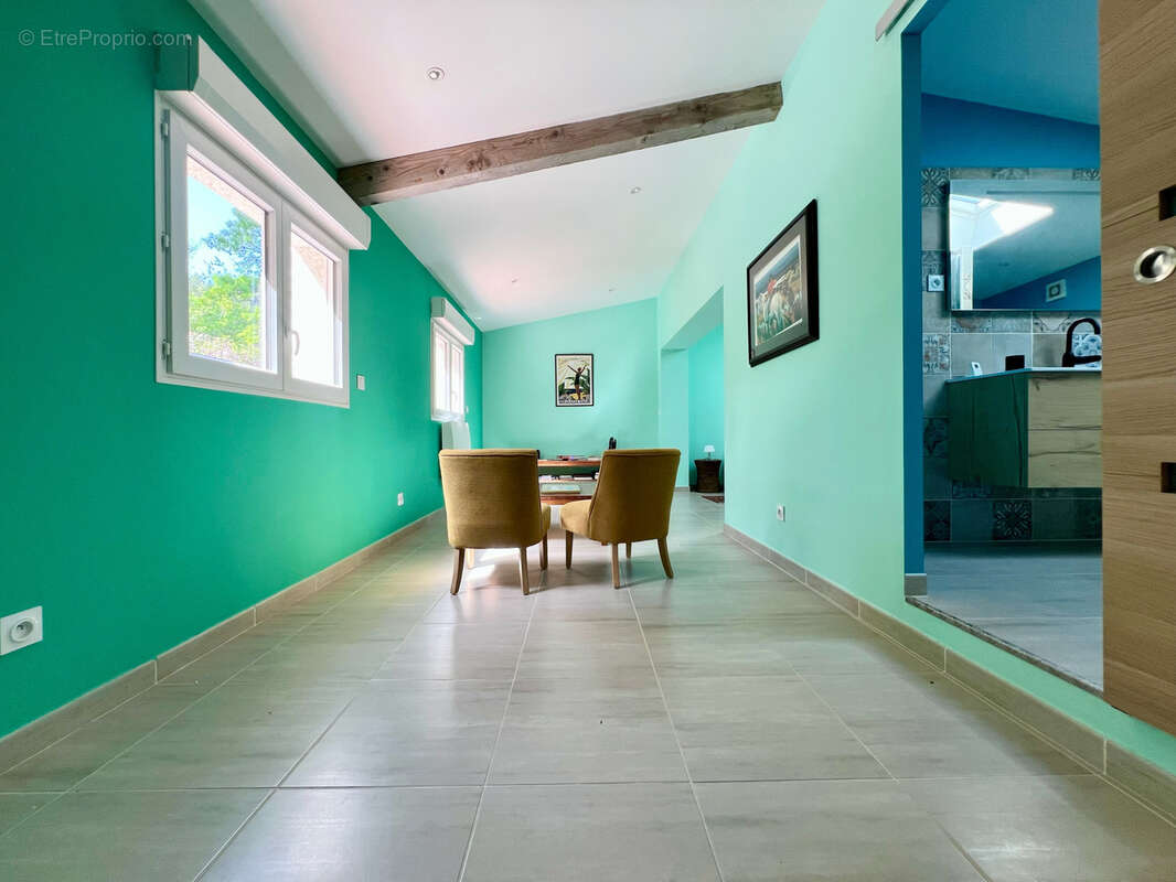 Maison à ROQUEVAIRE