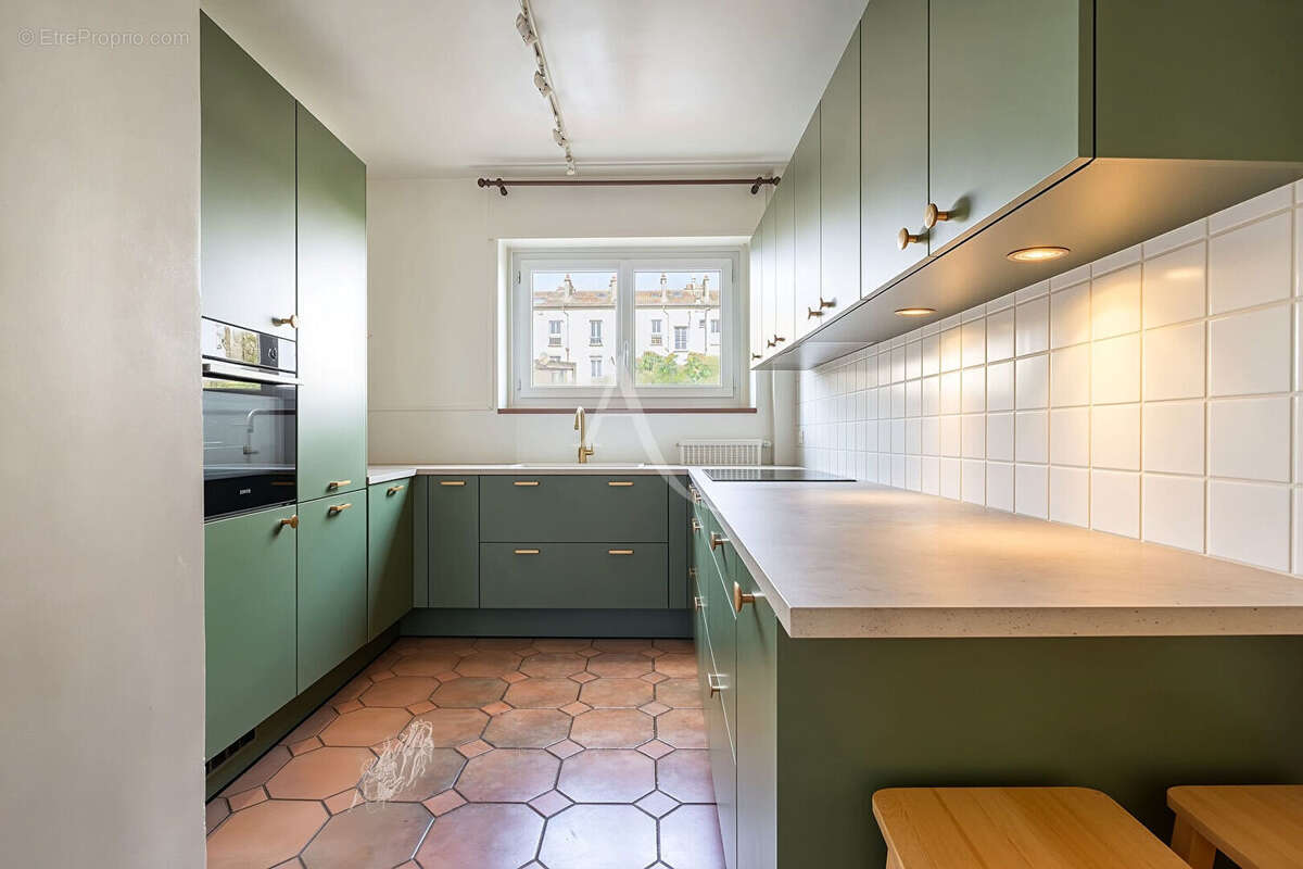 Appartement à IVRY-SUR-SEINE