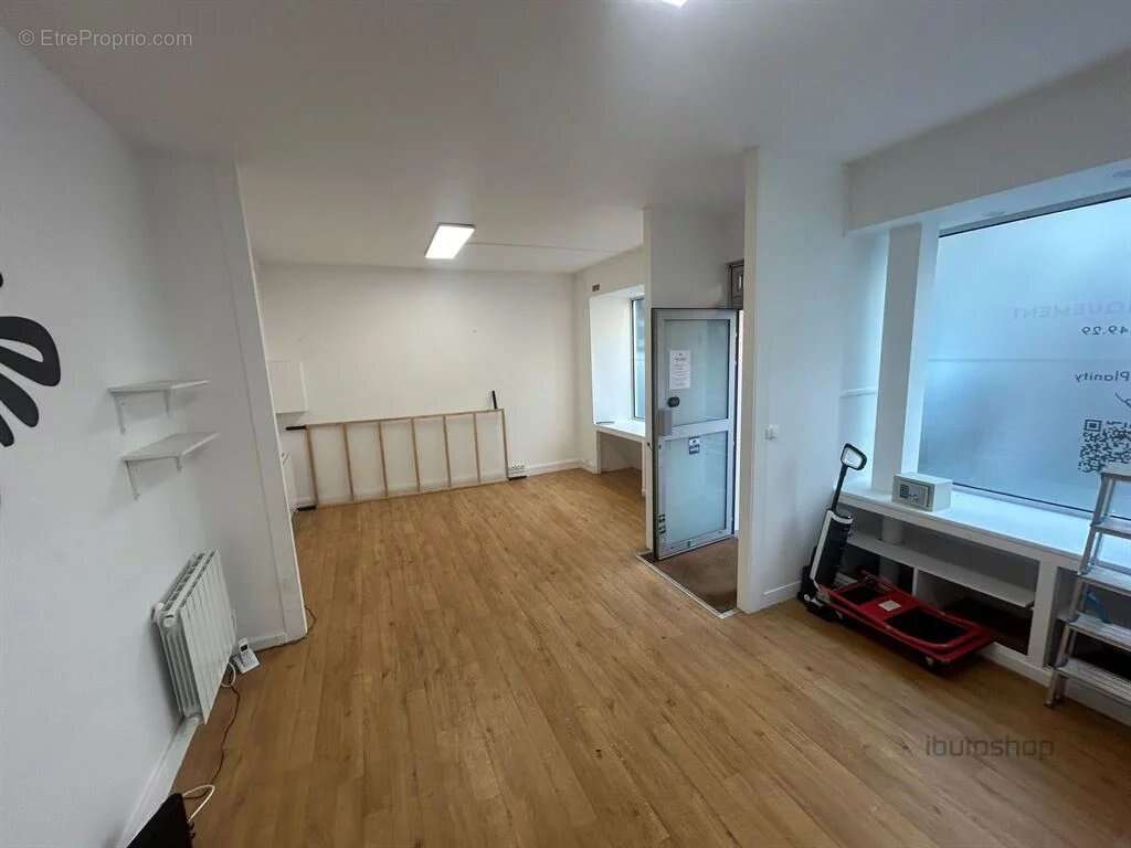 Commerce à PARIS-15E