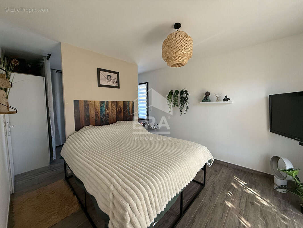 Maison à POURRIERES