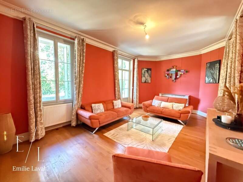 Maison atypique de 9 chambres et 6 salles de bain à Pineuilh 33 - photo 4