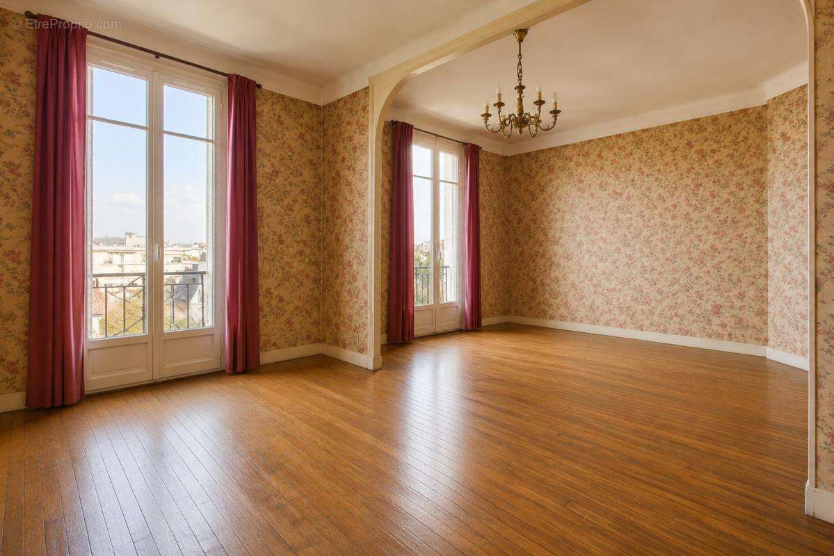 Appartement à BOIS-COLOMBES