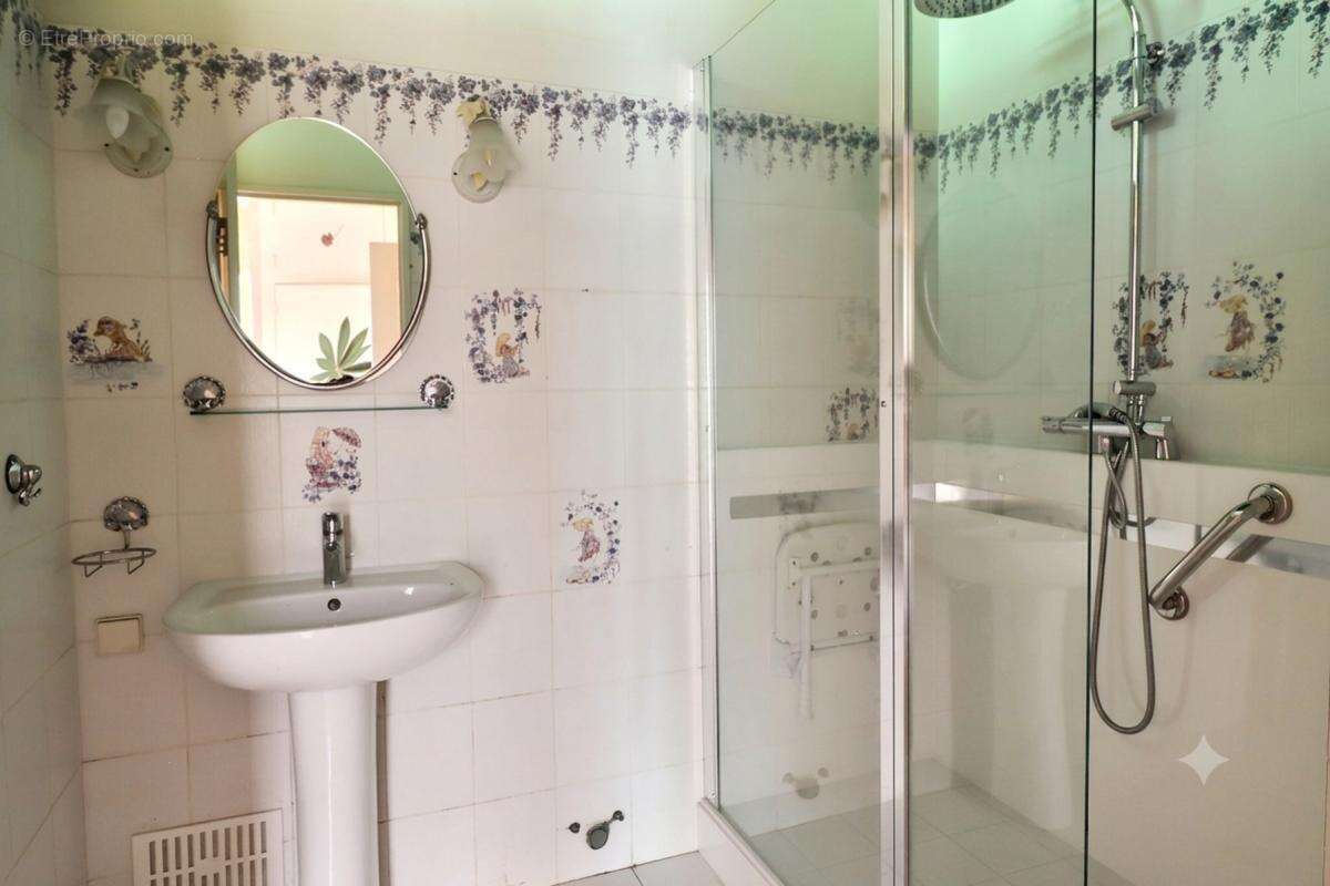Appartement à MAREIL-MARLY